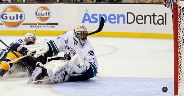Roberto Luongo Gets Scored On Roberto Luongo Gets Scored On